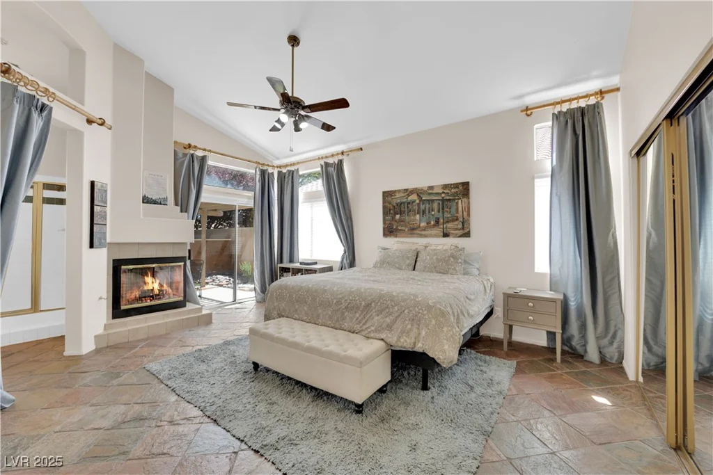 2424 Chestnut Hill, Las Vegas, NV 89134