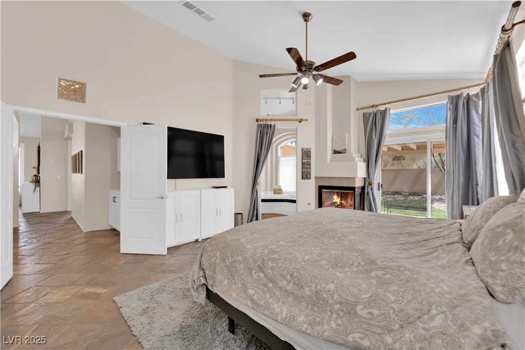 2424 Chestnut Hill, Las Vegas, NV 89134