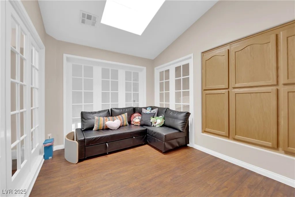 2424 Chestnut Hill, Las Vegas, NV 89134