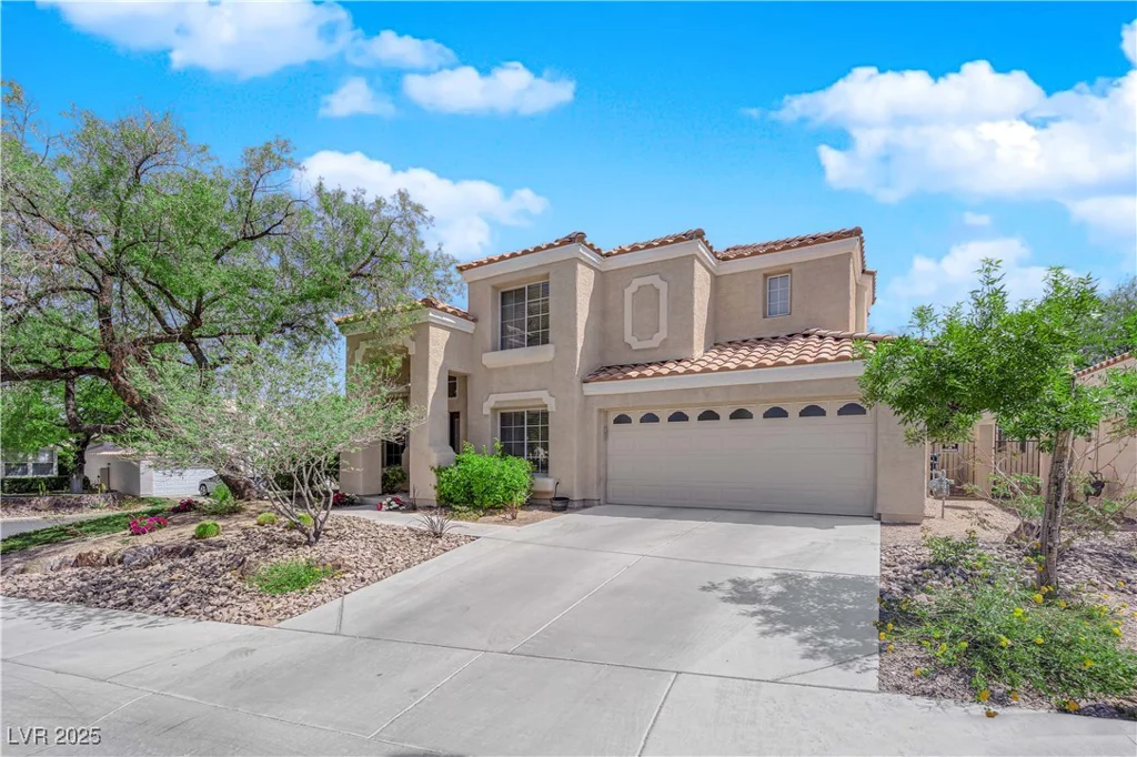 2424 Chestnut Hill, Las Vegas, NV 89134