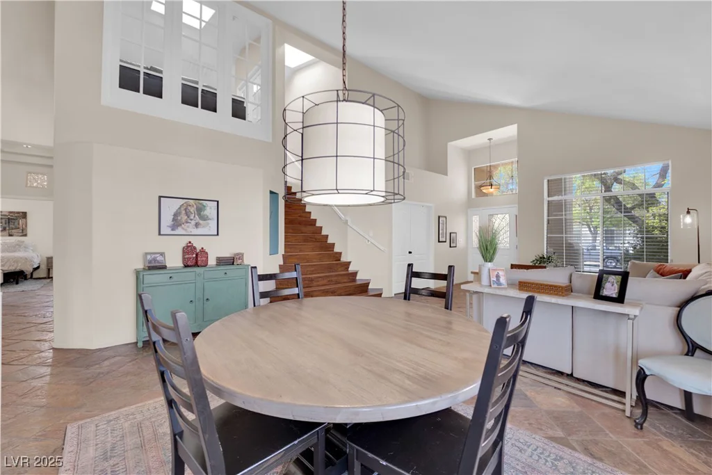 2424 Chestnut Hill, Las Vegas, NV 89134