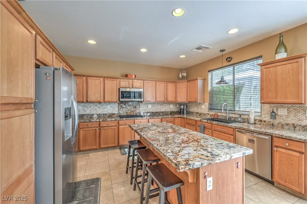 664 Blue Crystal Creek, Henderson, NV 89002