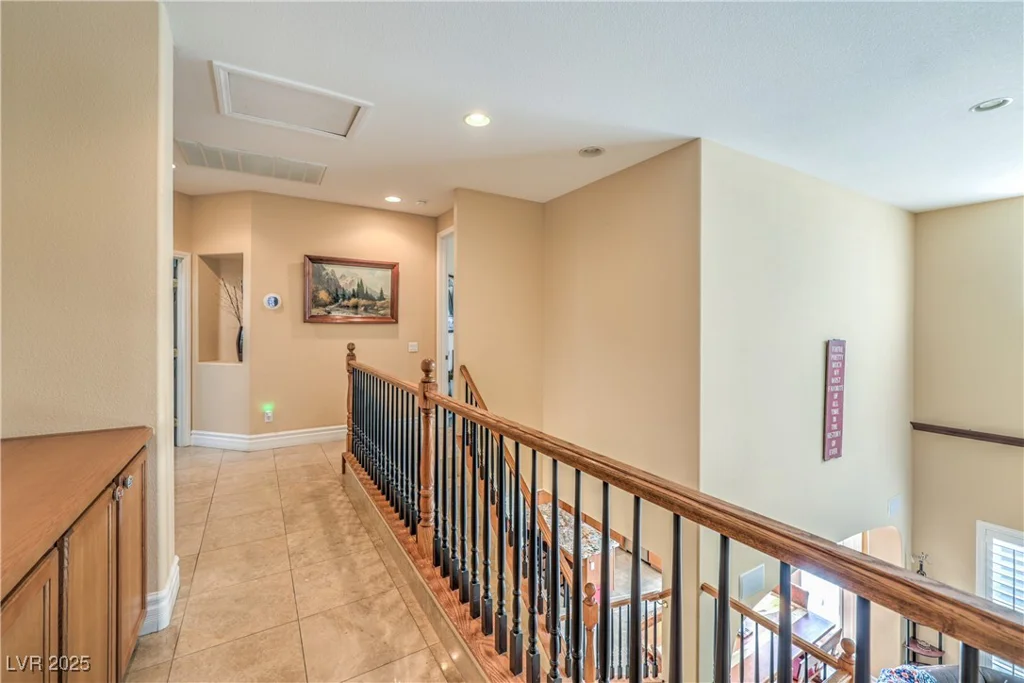 664 Blue Crystal Creek, Henderson, NV 89002