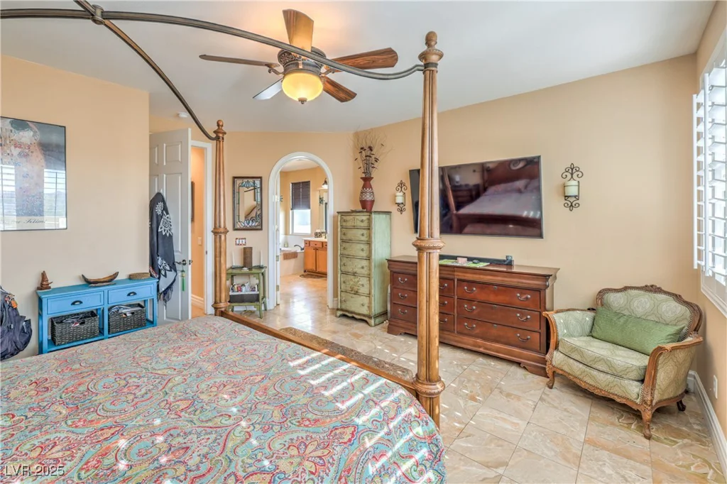 664 Blue Crystal Creek, Henderson, NV 89002