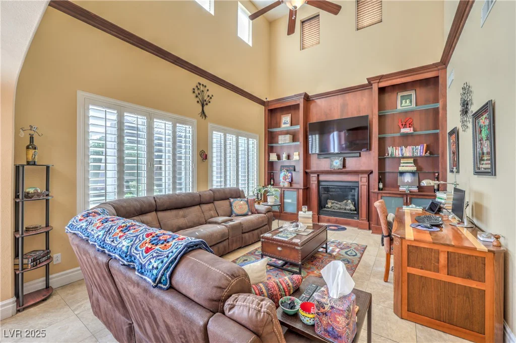 664 Blue Crystal Creek, Henderson, NV 89002