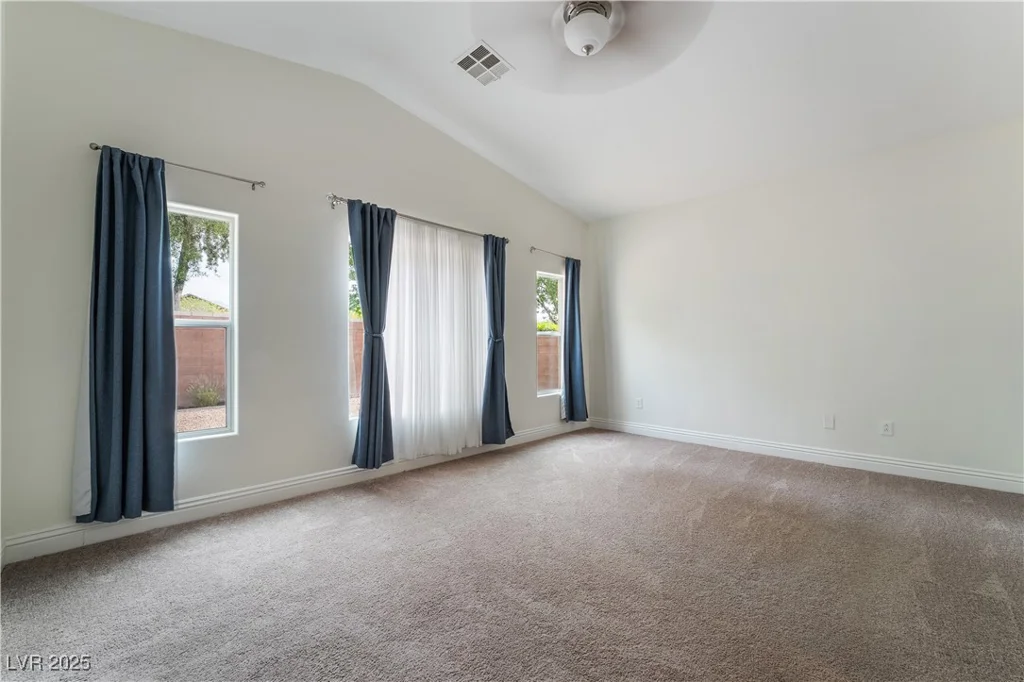 4360 Meadowlark Wing, North Las Vegas, NV 89084