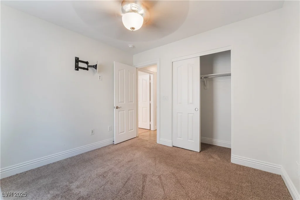 4360 Meadowlark Wing, North Las Vegas, NV 89084