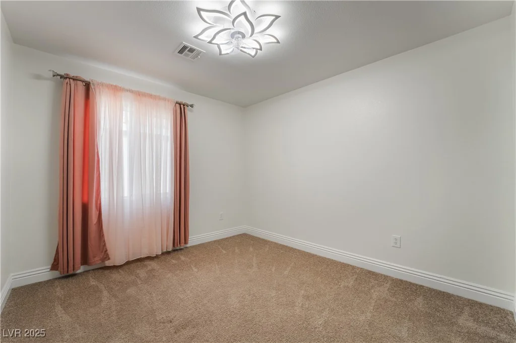 4360 Meadowlark Wing, North Las Vegas, NV 89084