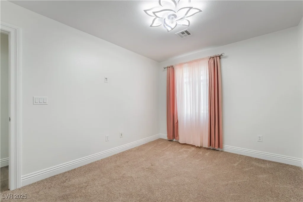 4360 Meadowlark Wing, North Las Vegas, NV 89084