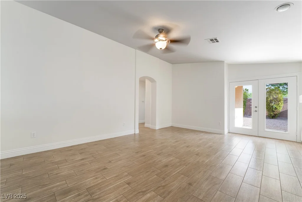 4360 Meadowlark Wing, North Las Vegas, NV 89084