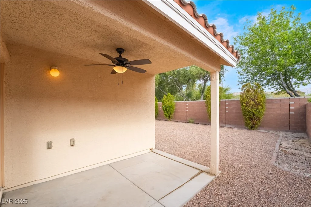 4360 Meadowlark Wing, North Las Vegas, NV 89084