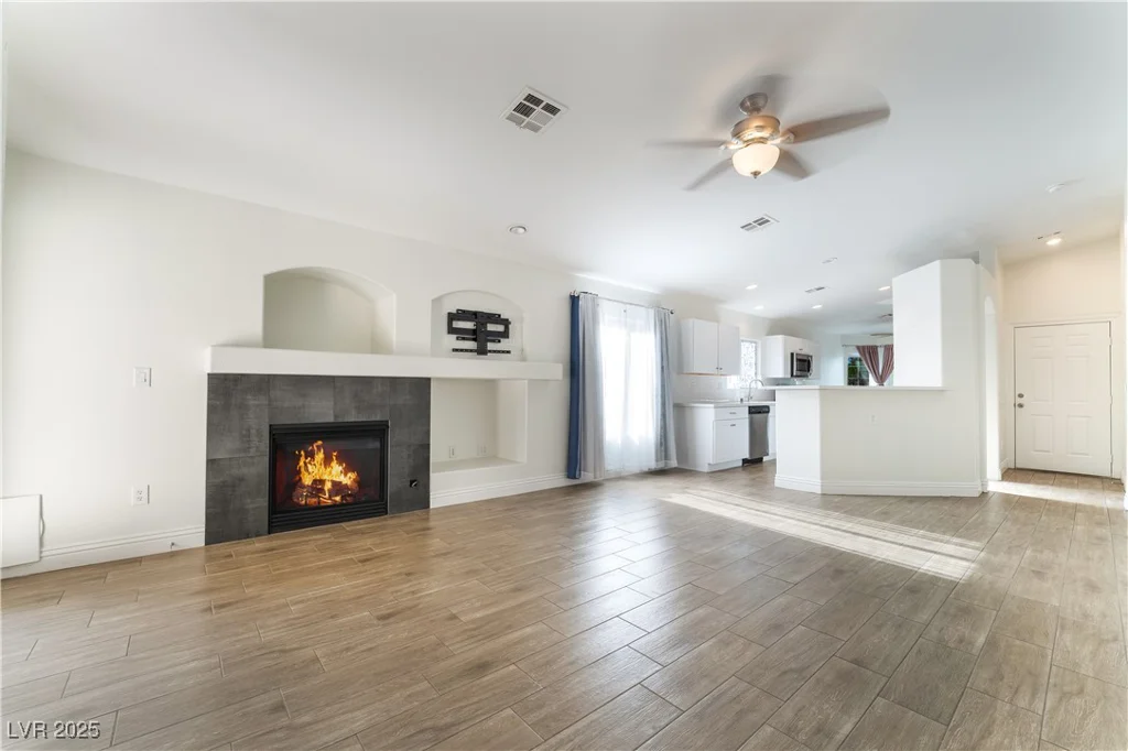 4360 Meadowlark Wing, North Las Vegas, NV 89084