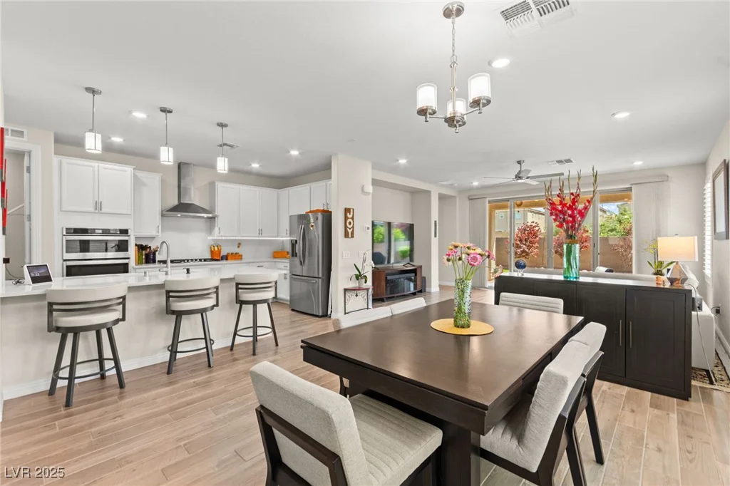 6620 Roseton, North Las Vegas, NV 89086