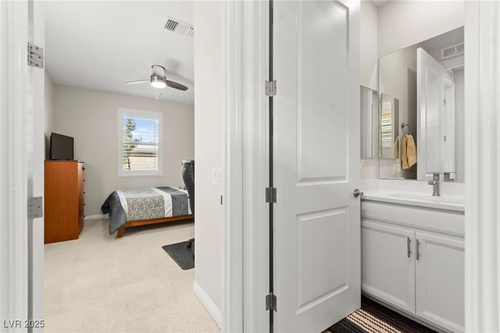 6620 Roseton, North Las Vegas, NV 89086