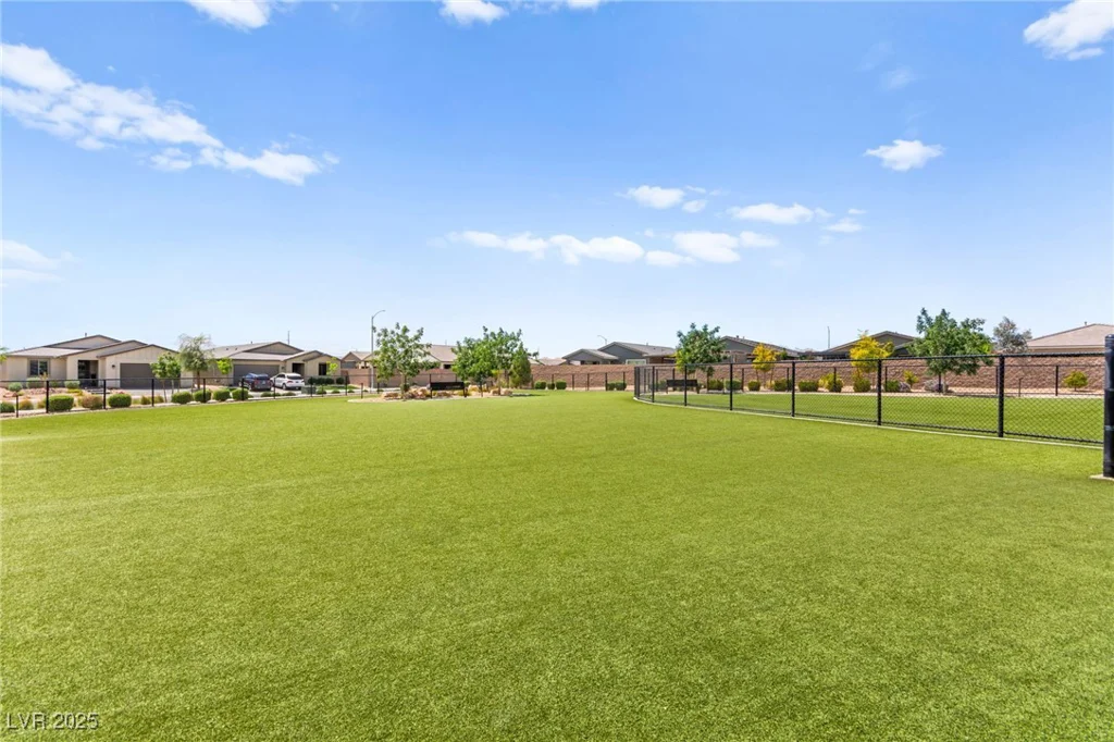 6620 Roseton, North Las Vegas, NV 89086
