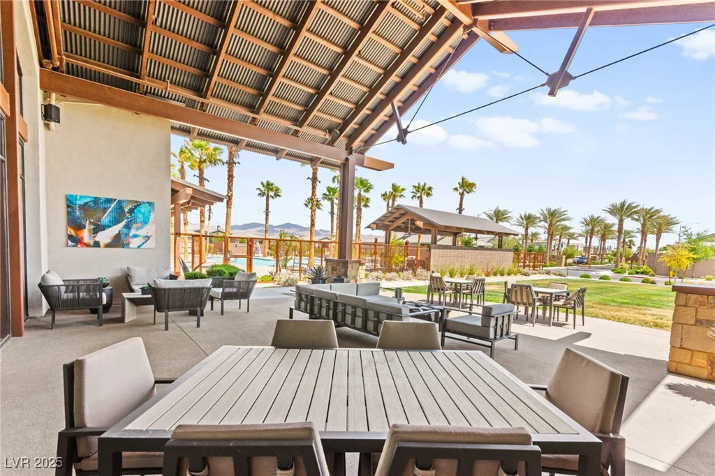 6620 Roseton, North Las Vegas, NV 89086