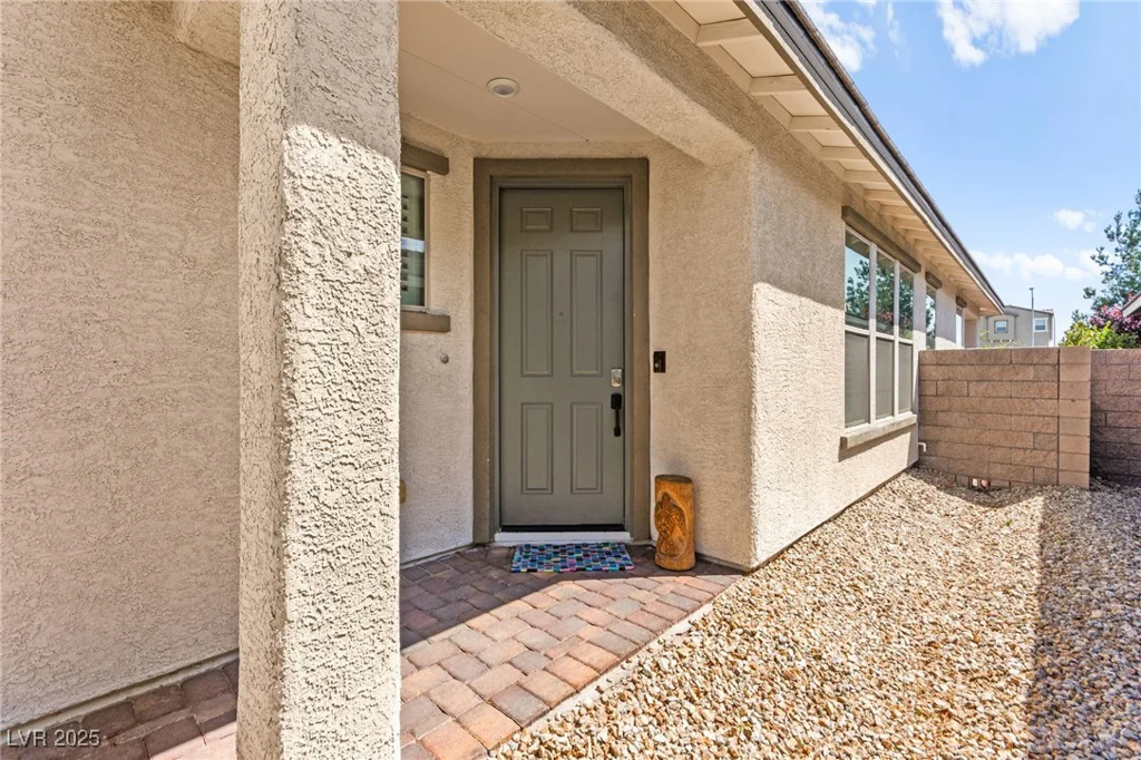 6620 Roseton, North Las Vegas, NV 89086