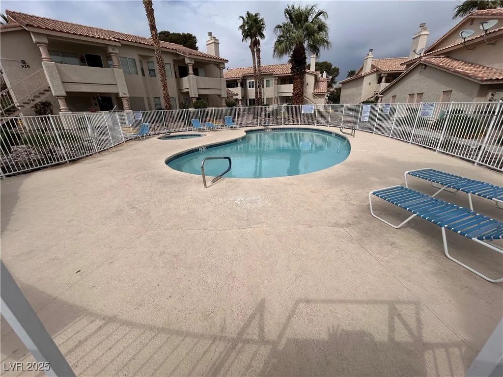 921 Sulphur Springs, Las Vegas, NV 89128