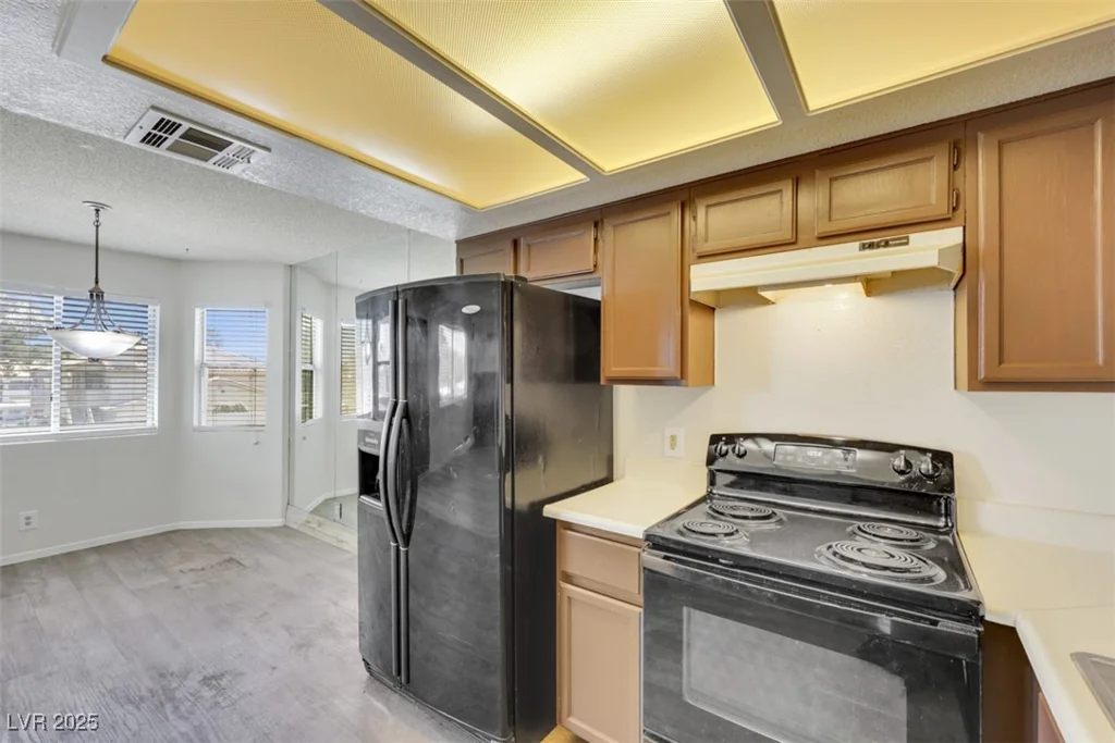 921 Sulphur Springs, Las Vegas, NV 89128