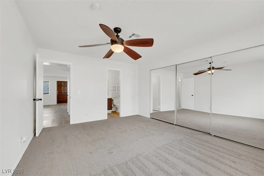 921 Sulphur Springs, Las Vegas, NV 89128