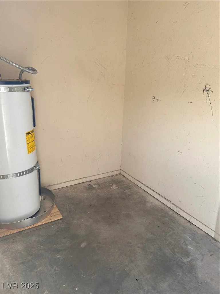 921 Sulphur Springs, Las Vegas, NV 89128