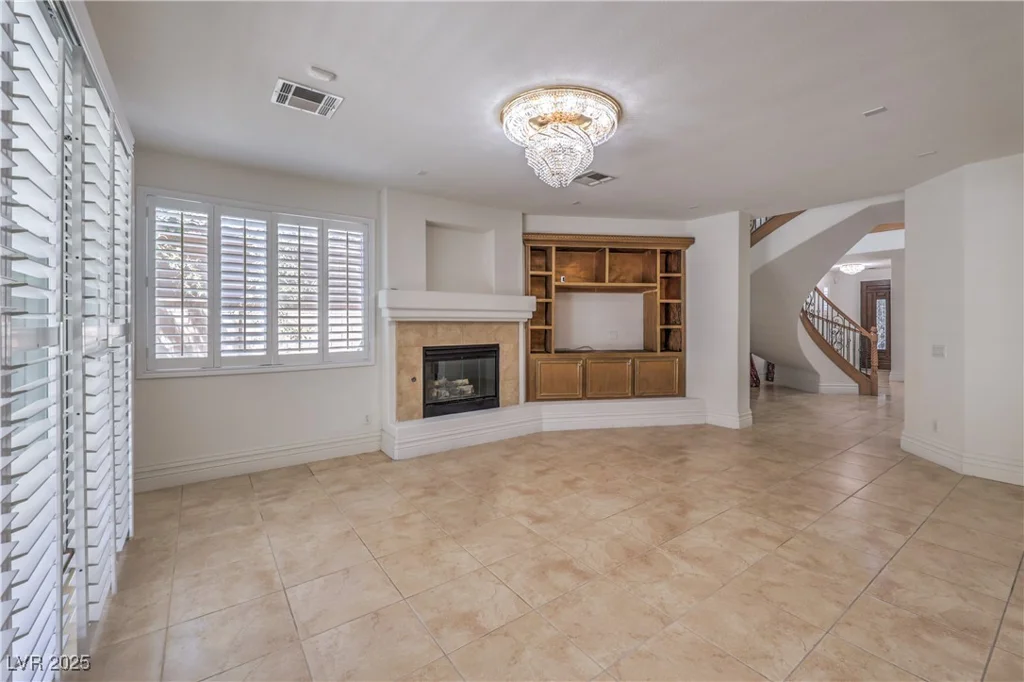 207 Crooked Putter, Las Vegas, NV 89148