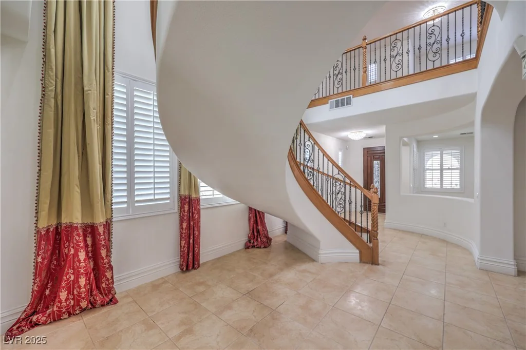 207 Crooked Putter, Las Vegas, NV 89148