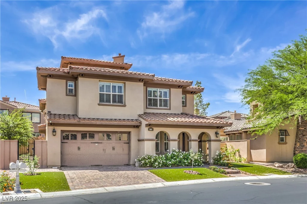 207 Crooked Putter, Las Vegas, NV 89148
