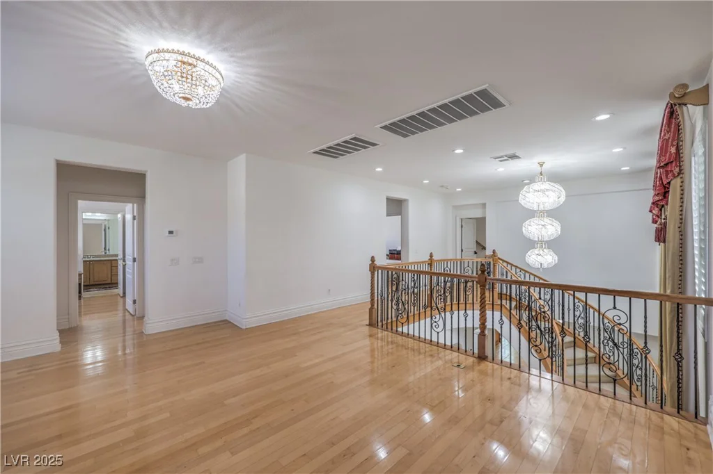 207 Crooked Putter, Las Vegas, NV 89148
