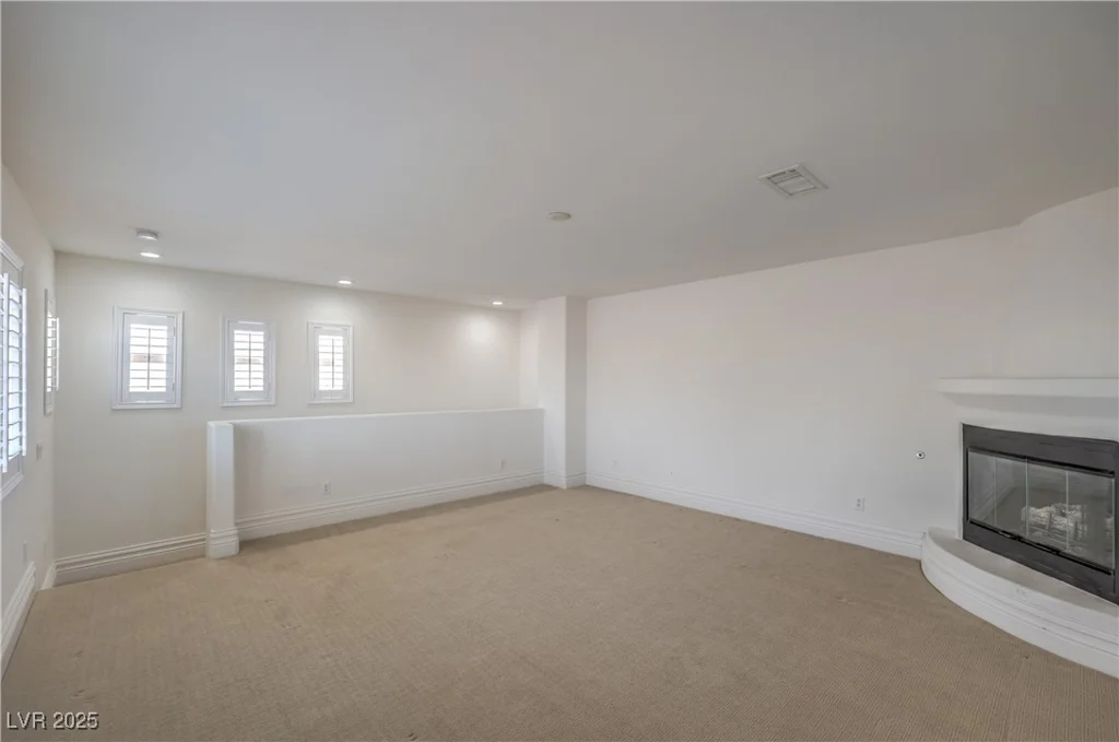 207 Crooked Putter, Las Vegas, NV 89148