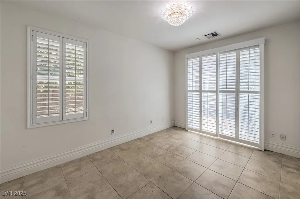 207 Crooked Putter, Las Vegas, NV 89148