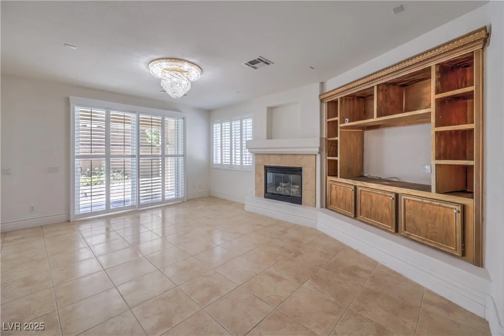207 Crooked Putter, Las Vegas, NV 89148