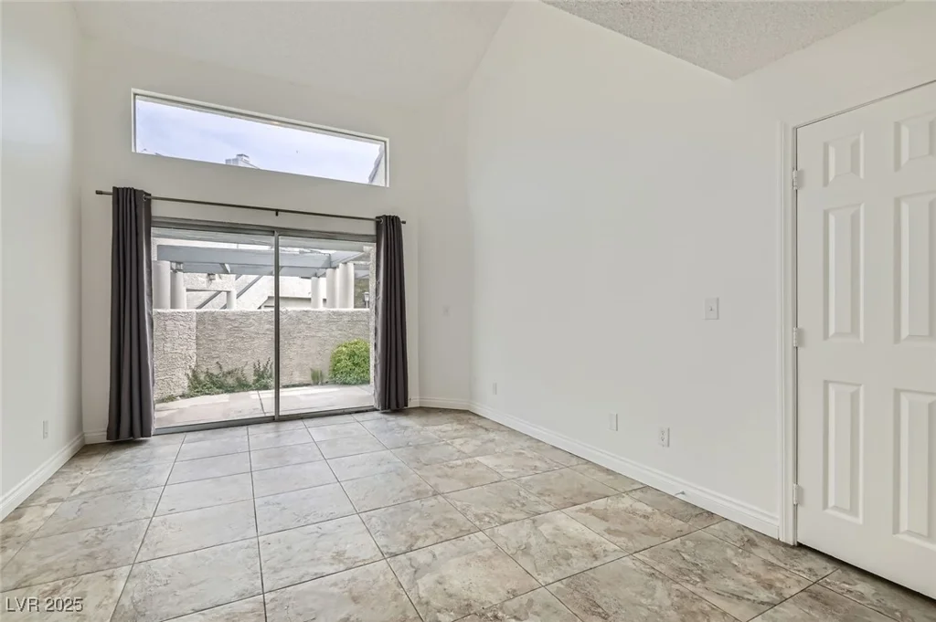 8909 Antioch, Las Vegas, NV 89117