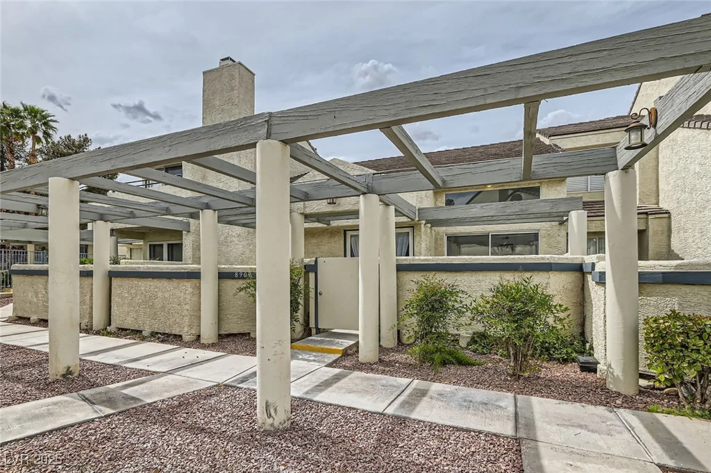 8909 Antioch, Las Vegas, NV 89117