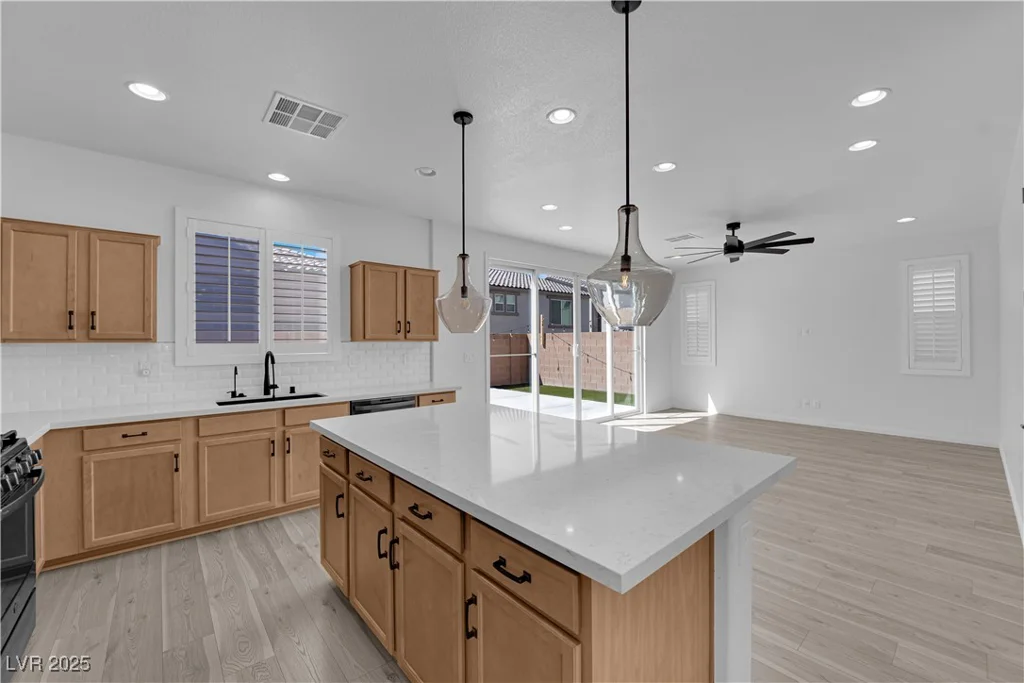 375 Elks Peak, North Las Vegas, NV 89084