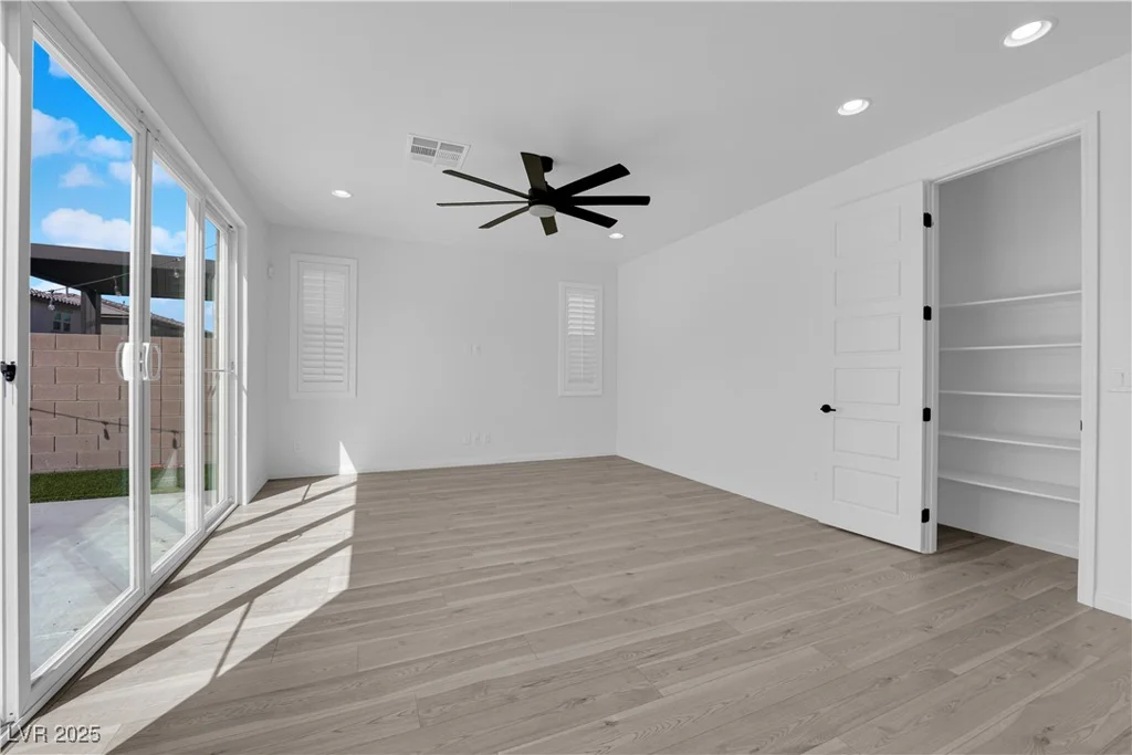 375 Elks Peak, North Las Vegas, NV 89084