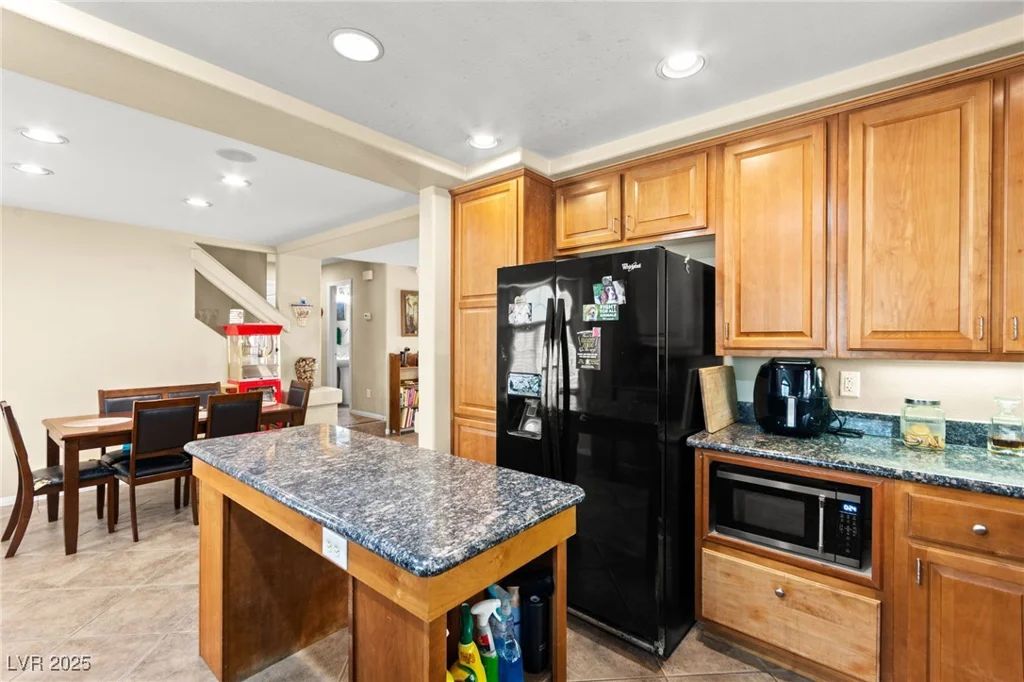 5219 Grape Leaf, Las Vegas, NV 89141