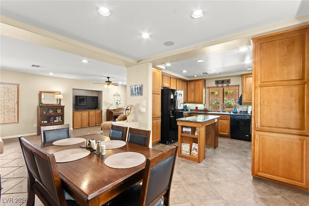 5219 Grape Leaf, Las Vegas, NV 89141