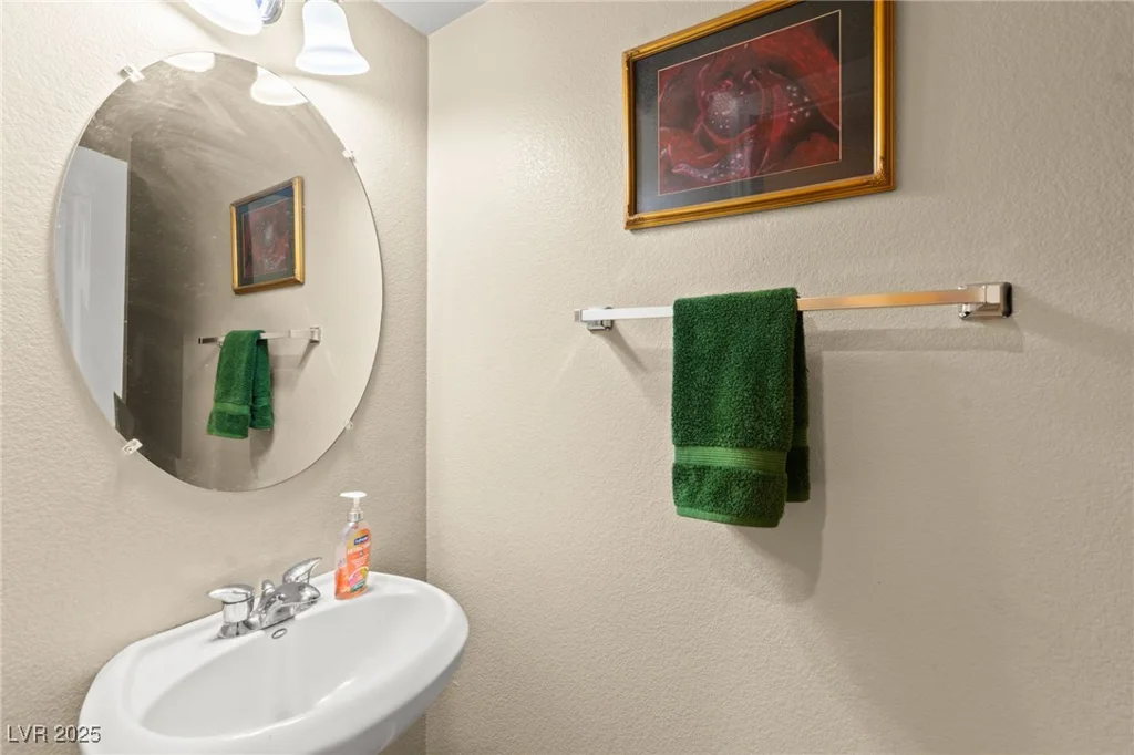 5219 Grape Leaf, Las Vegas, NV 89141