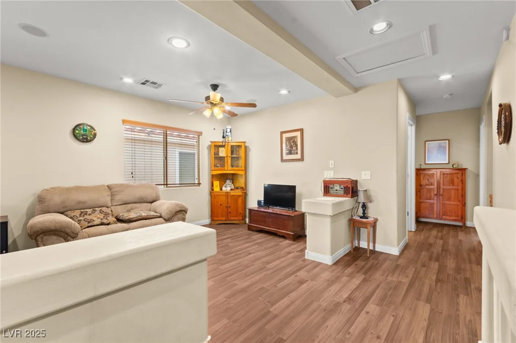 5219 Grape Leaf, Las Vegas, NV 89141