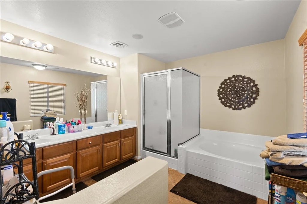 5219 Grape Leaf, Las Vegas, NV 89141