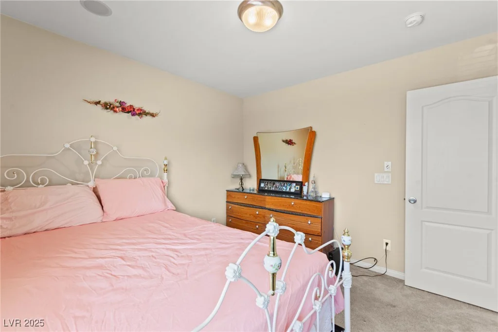 5219 Grape Leaf, Las Vegas, NV 89141
