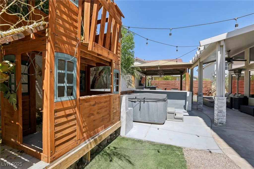 7729 Natures Song, Las Vegas, NV 89131