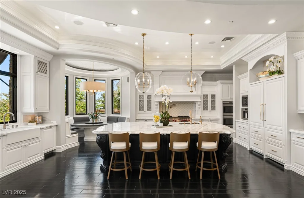 34 Meadowhawk, Las Vegas, NV 89135
