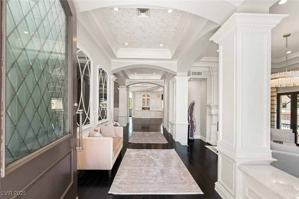 34 Meadowhawk, Las Vegas, NV 89135