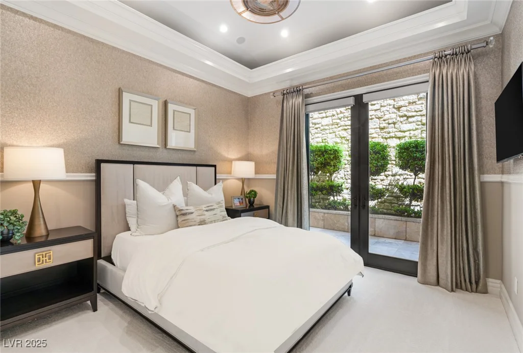 34 Meadowhawk, Las Vegas, NV 89135