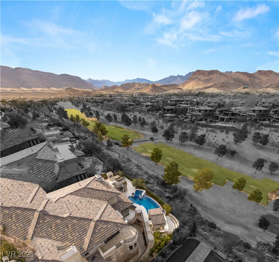 34 Meadowhawk, Las Vegas, NV 89135