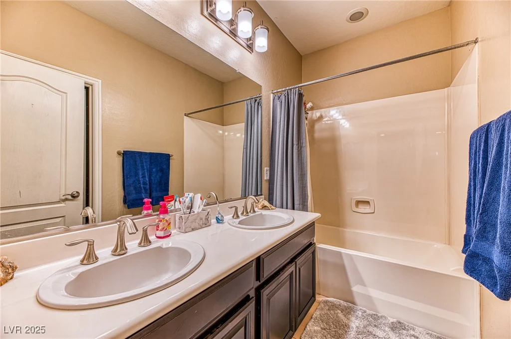 2874 Shining Sun, Henderson, NV 89052