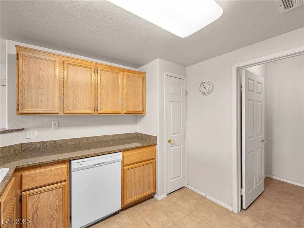 9975 Peace, Las Vegas, NV 89147