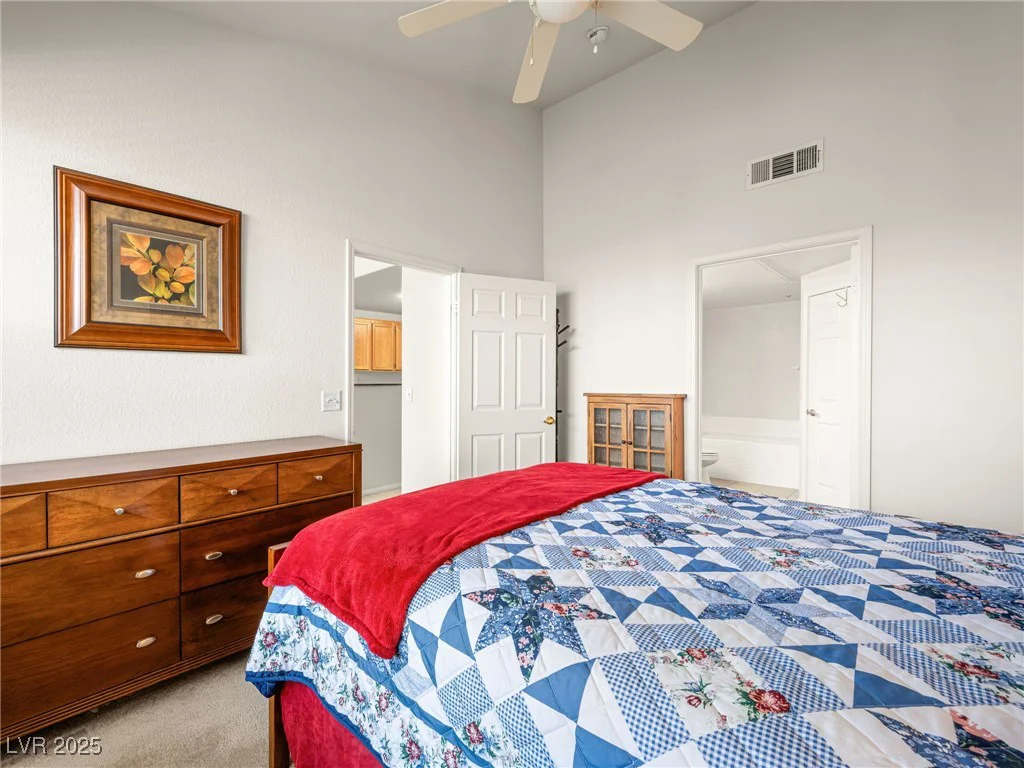 9975 Peace, Las Vegas, NV 89147